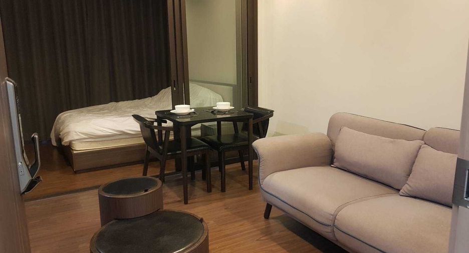 For rent 1 bed condo in Khlong Toei, Bangkok