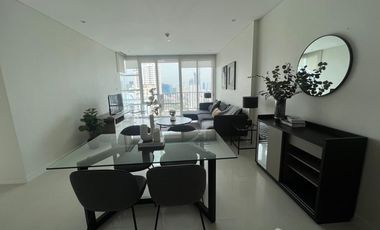 Condo en alquiler de 2 habitaciones en Khlong Toei, Bangkok