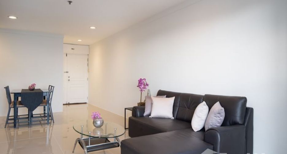 Condo en alquiler de 2 habitaciones en Khlong Toei, Bangkok