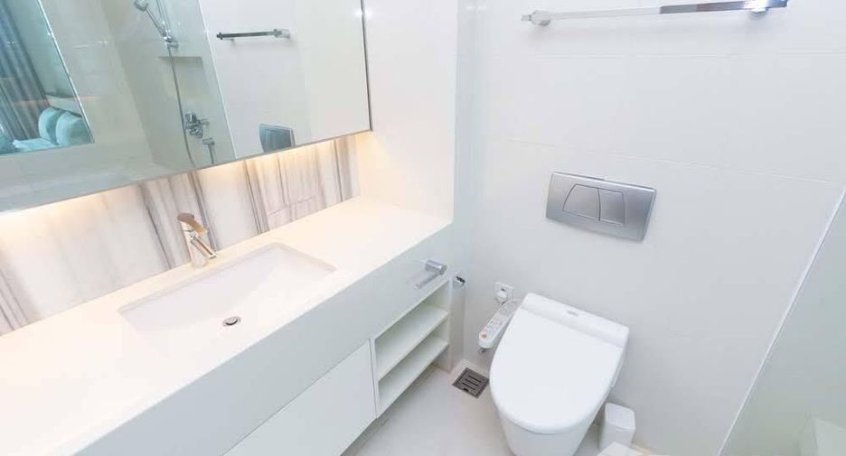 For rent 1 bed condo in Khlong Toei, Bangkok