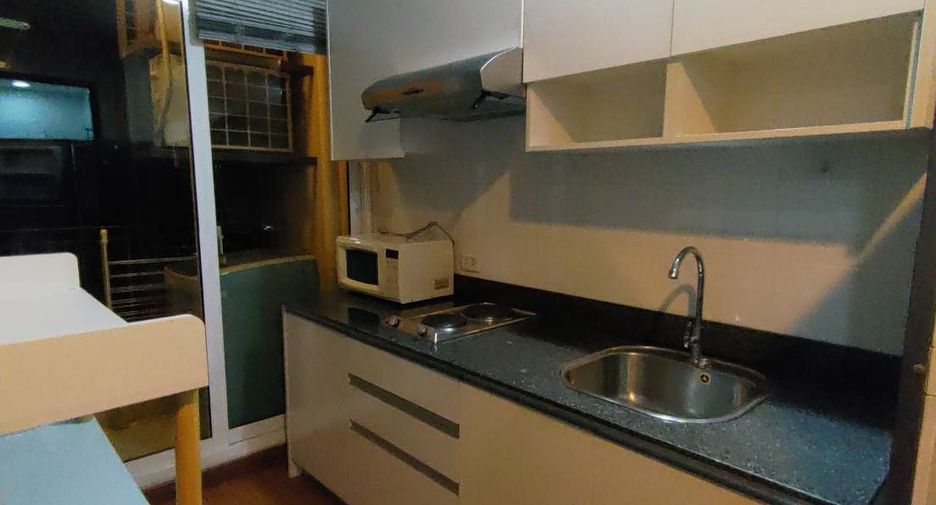 For rent 1 bed condo in Khlong Toei, Bangkok