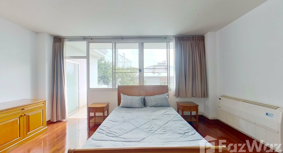 For rent 3 bedrooms apartment in Watthana, Bangkok