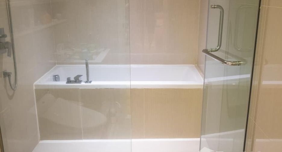 For rent 1 bed condo in Watthana, Bangkok