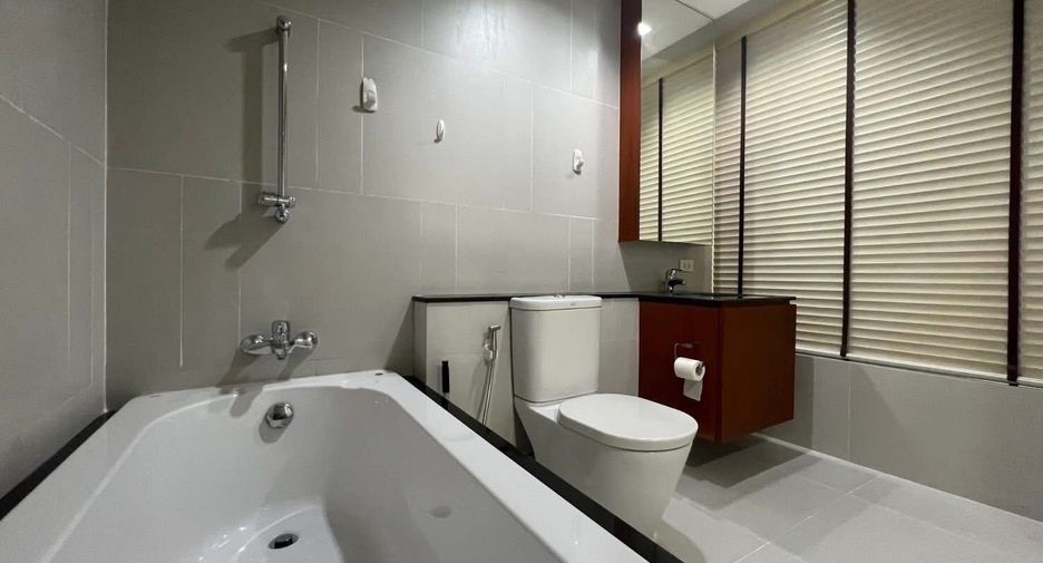 For rent 2 bedrooms condo in Sathon, Bangkok