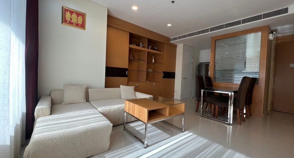 For rent 2 bedrooms condo in Sathon, Bangkok