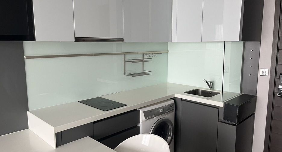 For rent 1 bed condo in Huai Khwang, Bangkok