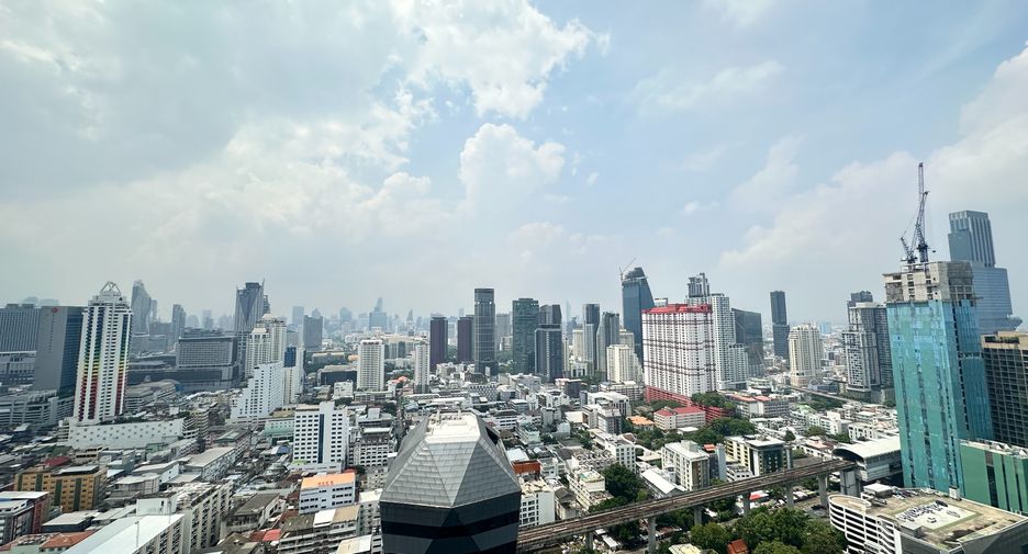 For rent 1 bed condo in Ratchathewi, Bangkok