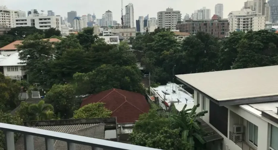 For rent 1 bed condo in Watthana, Bangkok