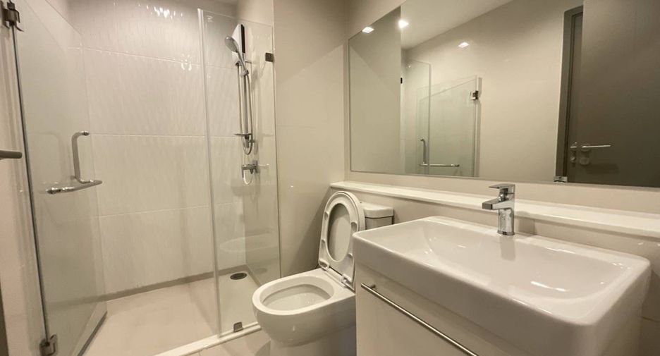 For rent 2 ベッドルーム condo in Huai Khwang, Bangkok