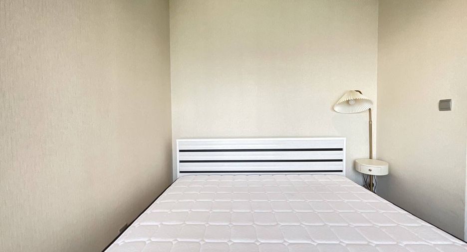 For rent 2 ベッドルーム condo in Huai Khwang, Bangkok