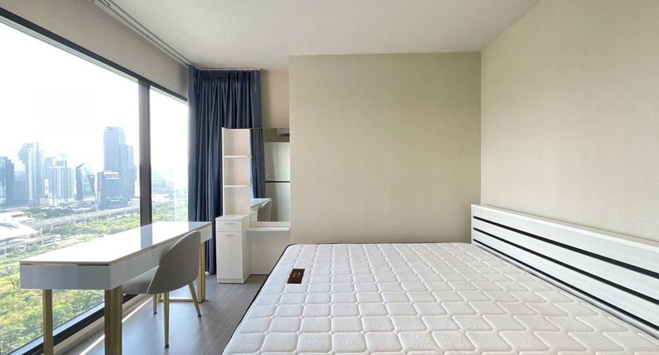 For rent 2 ベッドルーム condo in Huai Khwang, Bangkok