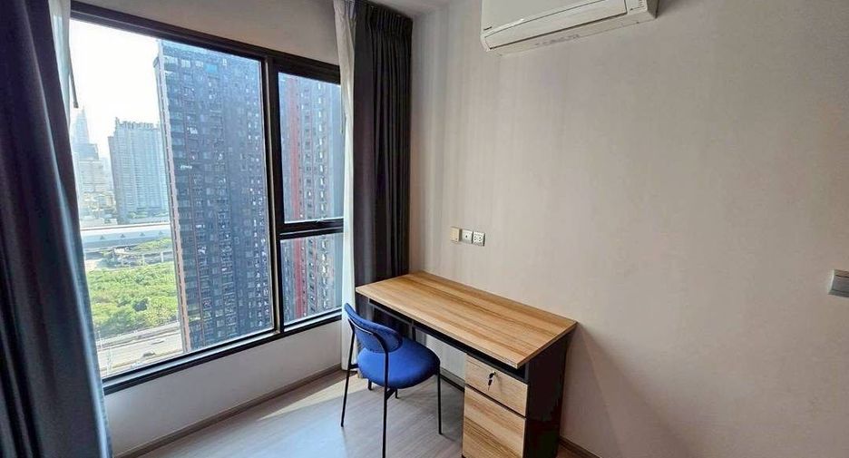 À louer 2 chambres condo à Huai Khwang, Bangkok