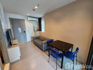 For rent 2 bedrooms condo in Huai Khwang, Bangkok