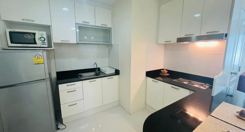 For rent 2 bedrooms condo in Watthana, Bangkok