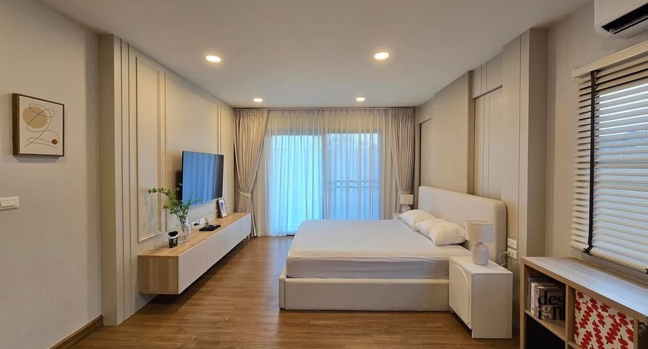Аренда 4 спальни дом в Bang Phli, Самутпракан