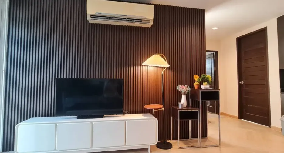For rent 2 bedrooms condo in Watthana, Bangkok