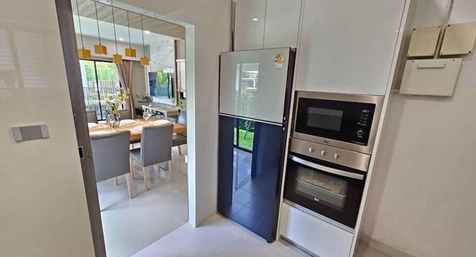 For rent 4 bedrooms house in Prawet, Bangkok
