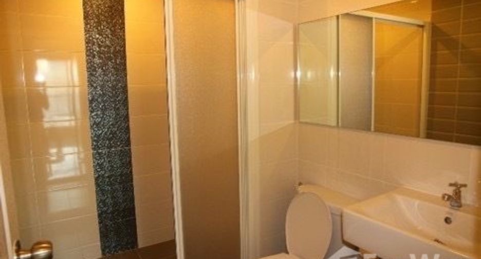For rent 1 bed condo in Huai Khwang, Bangkok