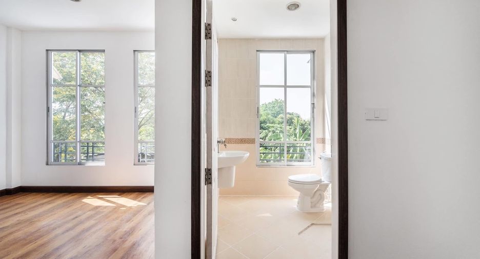 Reihenhaus zur Miete mit 3 Zimmer in Chatuchak, Bangkok