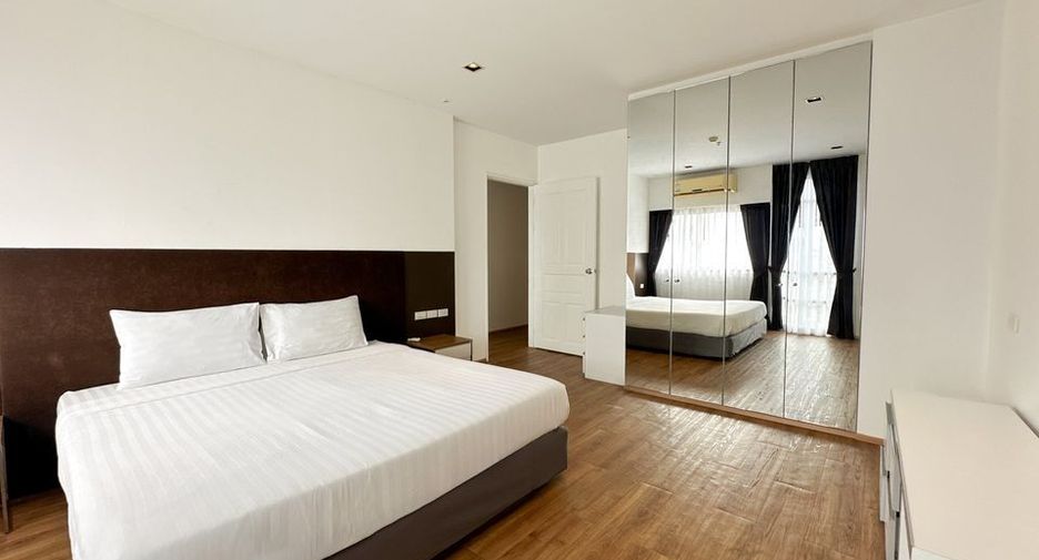 Wohnung zur Miete mit 2 Zimmer in Khlong Toei, Bangkok