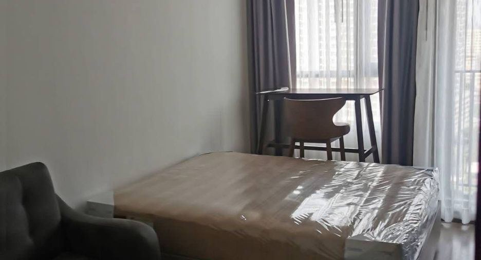 For rent studio condo in Watthana, Bangkok