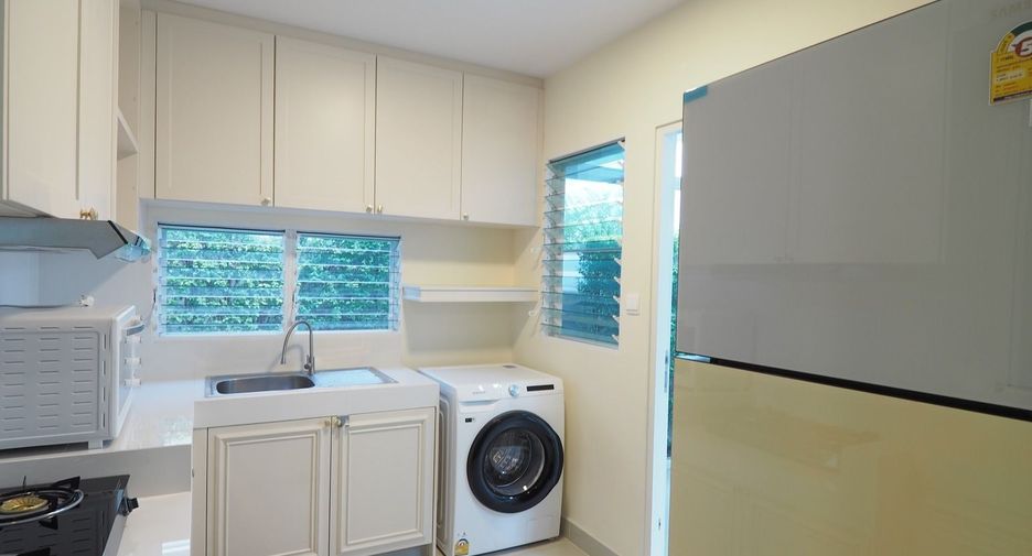 Haus zur Miete mit 4 Zimmer in Bang Phli, Samut Prakan