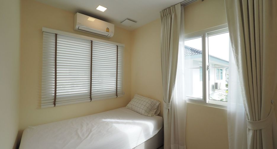 Haus zur Miete mit 4 Zimmer in Bang Phli, Samut Prakan