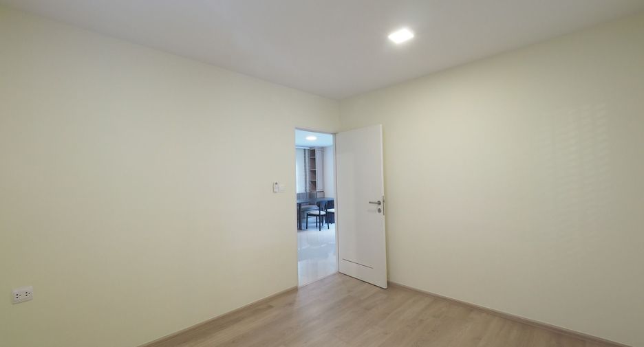 Haus zur Miete mit 4 Zimmer in Bang Phli, Samut Prakan