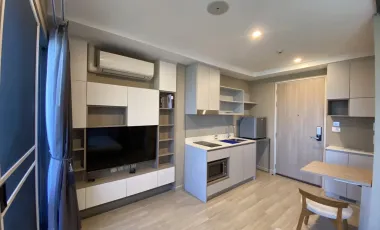 Condo en alquiler de 1 habitaciones en Phra Khanong, Bangkok