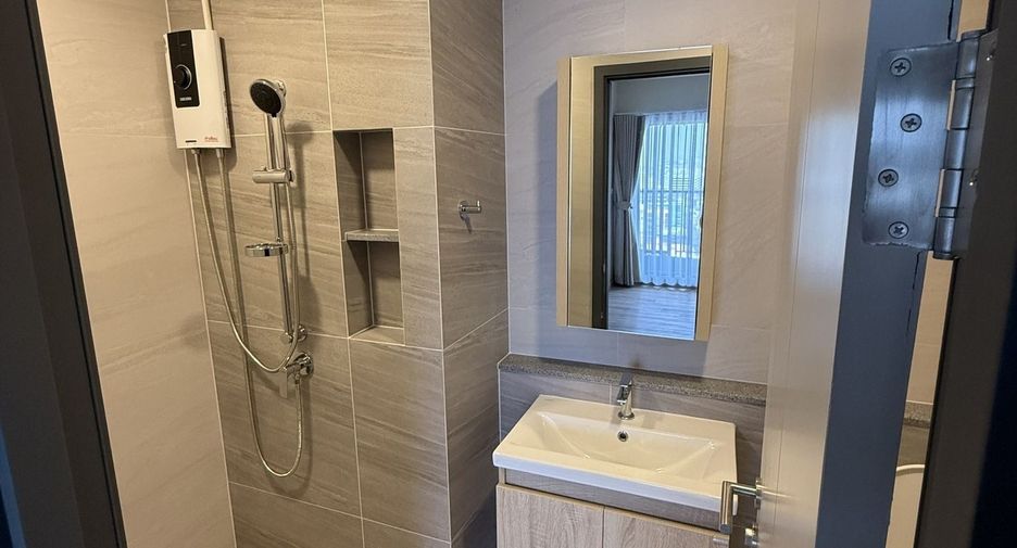 For rent 1 bed condo in Huai Khwang, Bangkok