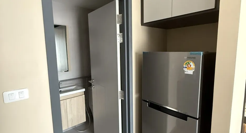 For rent 1 bed condo in Huai Khwang, Bangkok