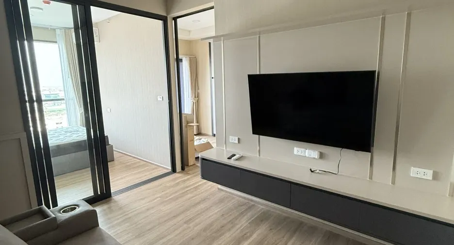 For rent 1 bed condo in Huai Khwang, Bangkok
