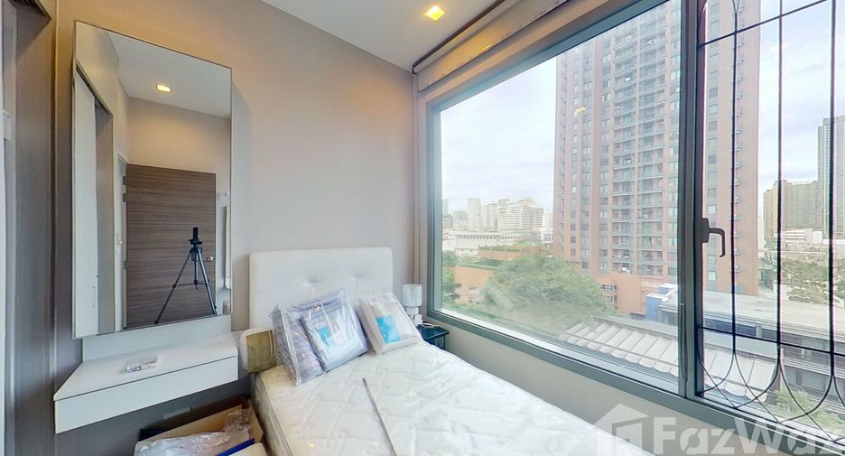 For rent 2 bedrooms condo in Watthana, Bangkok