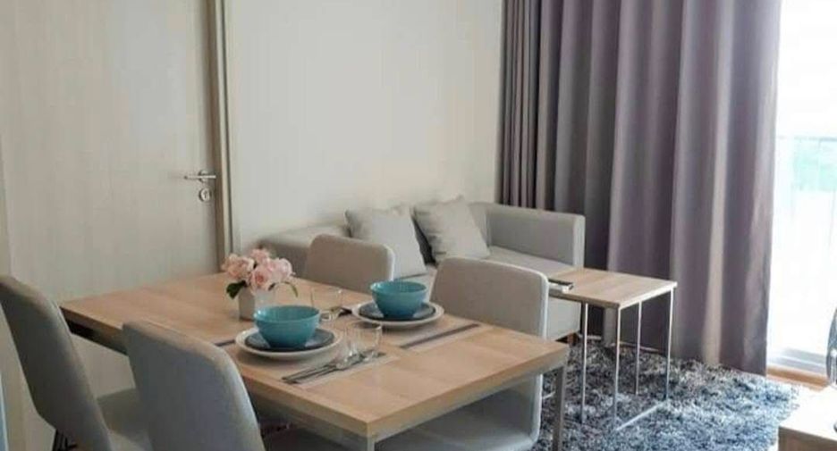 Condo en alquiler de 2 habitaciones en Huai Khwang, Bangkok