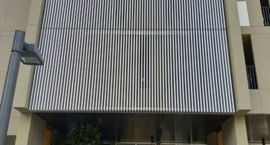 For rent 2 bedrooms condo in Huai Khwang, Bangkok