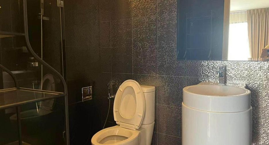 For rent 2 ベッドルーム condo in Khlong Toei, Bangkok