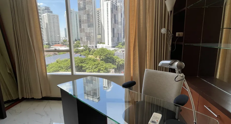 For rent 2 ベッドルーム condo in Khlong Toei, Bangkok
