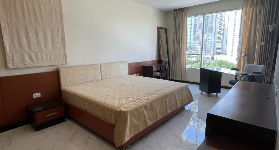 For rent 2 ベッドルーム condo in Khlong Toei, Bangkok