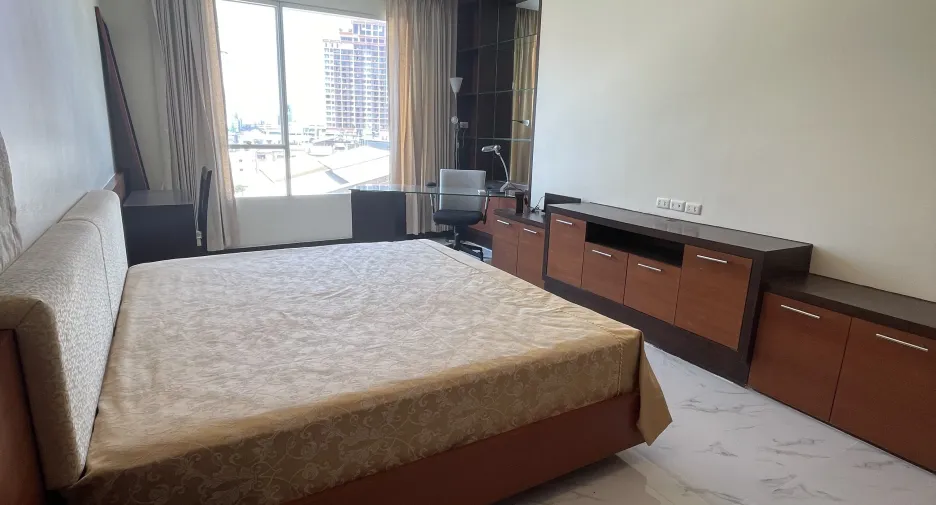 For rent 2 ベッドルーム condo in Khlong Toei, Bangkok