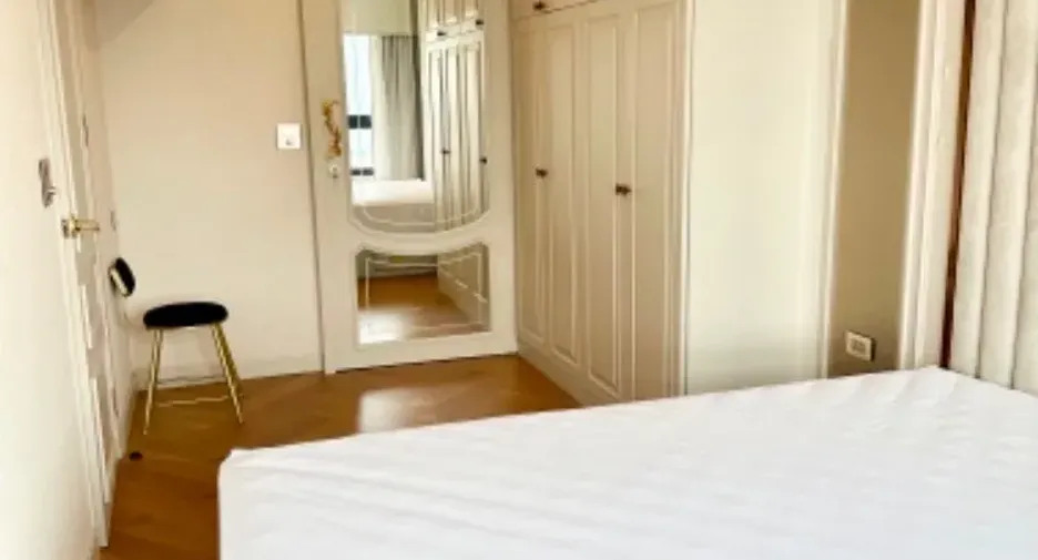 Condo en alquiler de 2 habitaciones en Phra Khanong, Bangkok