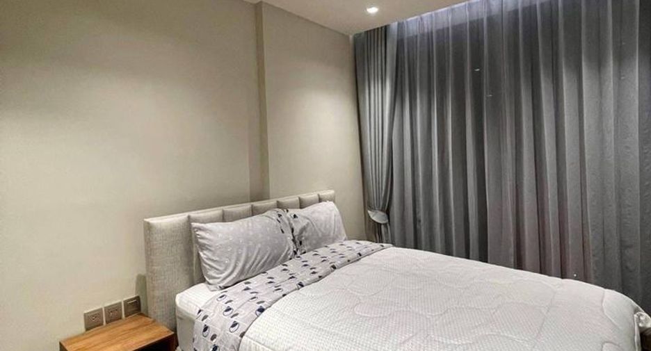 For rent 2 bedrooms condo in Watthana, Bangkok