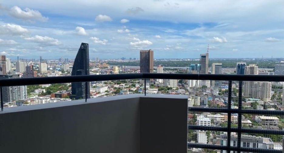 Wohnung zur Miete mit 2 Zimmer in Khlong Toei, Bangkok