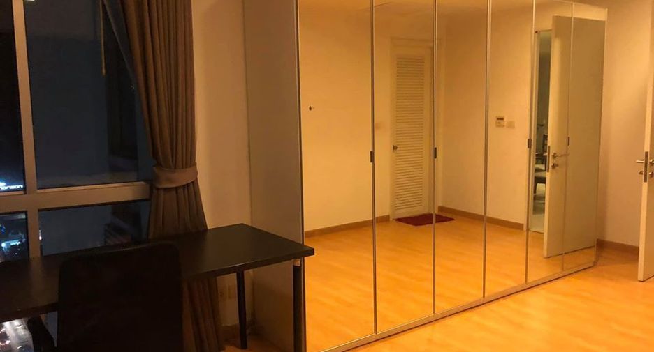 Wohnung zur Miete mit 3 Zimmer in Khlong Toei, Bangkok
