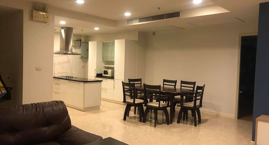 Wohnung zur Miete mit 3 Zimmer in Khlong Toei, Bangkok