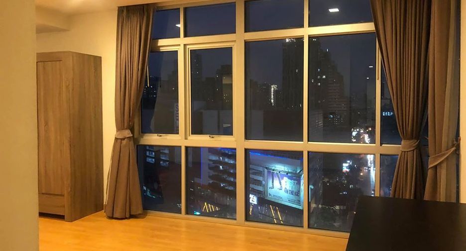 Wohnung zur Miete mit 3 Zimmer in Khlong Toei, Bangkok