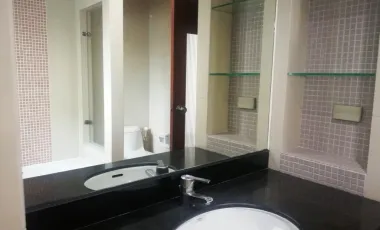 À louer 2 chambres appartement à Khlong Toei, Bangkok