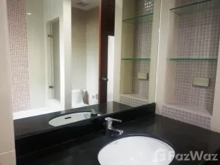 À louer 2 chambres appartement à Khlong Toei, Bangkok