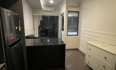 Condo en alquiler de 1 habitaciones en Phra Khanong, Bangkok