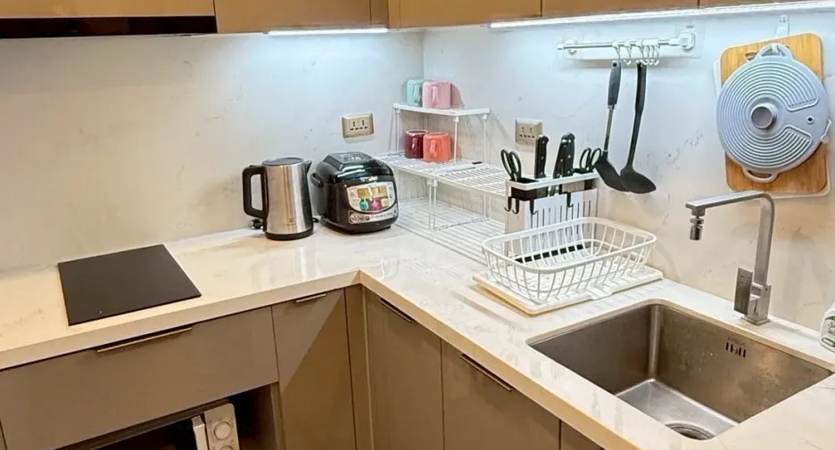 For rent 1 bed condo in Huai Khwang, Bangkok