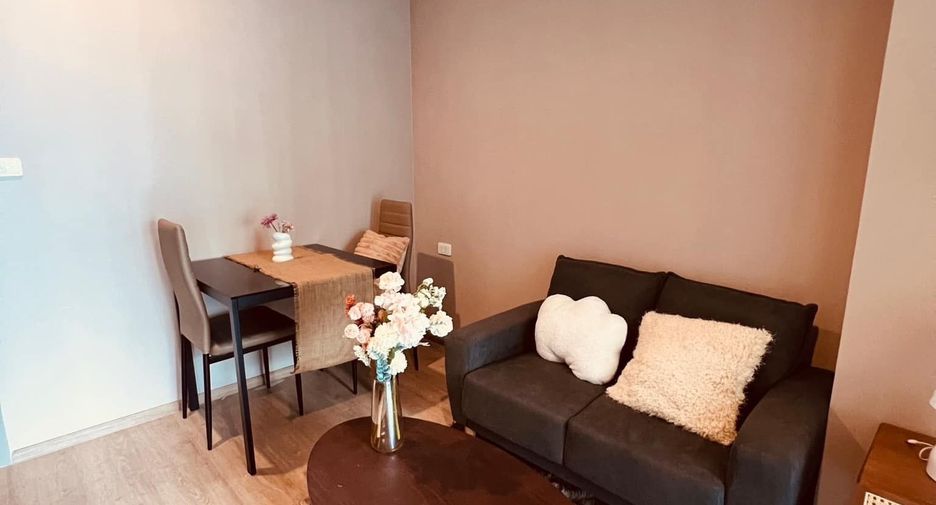 Wohnung zur Miete mit 1 Zimmer in Huai Khwang, Bangkok